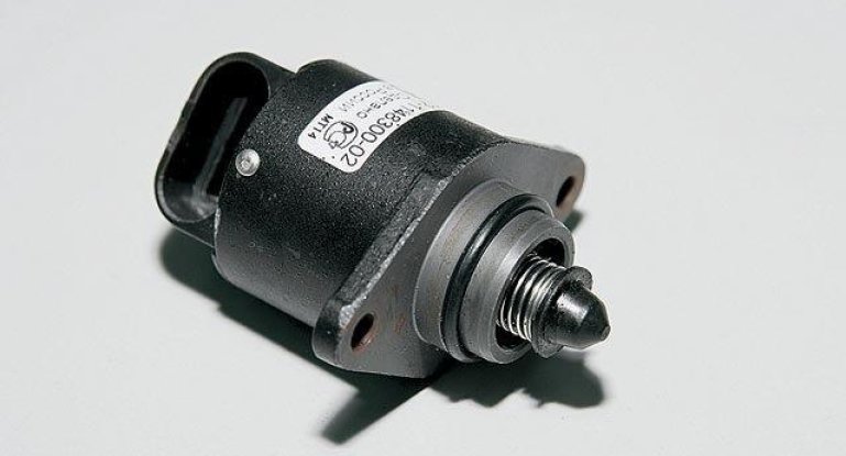 Датчик холостого и заднего хода Lada Kalina: описание с инструкцией по замене