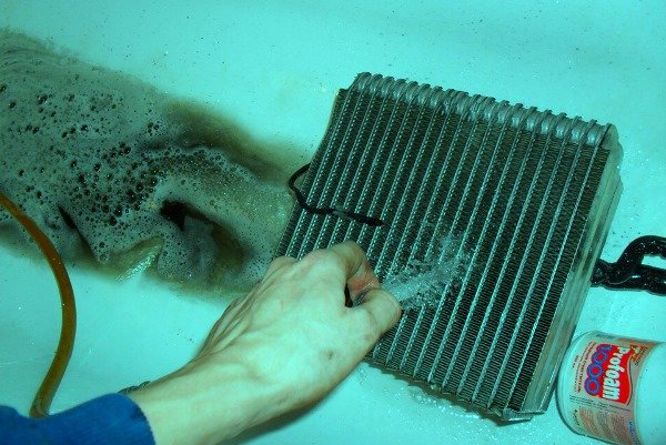 Самостоятельная диагностика кондиционера автомобиля: важные нюансы и советы Самостоятельная диагностика кондиционера автомобиля: важные нюансы и советы