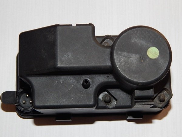 Почему не работает центральный замок, как устранить неисправности своими руками? Почему не работает центральный замок, как устранить неисправности своими руками?