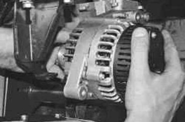 Выбор, снятие, установка и обслуживание генератора на Ладе Приоре (Lada Priora) Выбор, снятие, установка и обслуживание генератора на Ладе Приоре (Lada Priora)