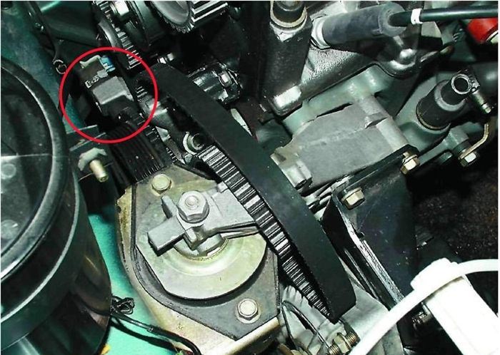 Инструкция, где находится, как проверить и заменить датчик коленвала ВАЗ 2110