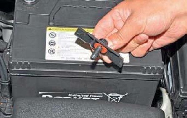 Инструкция по выбору аккумулятора для Hyundai Solaris, Getz и Accent