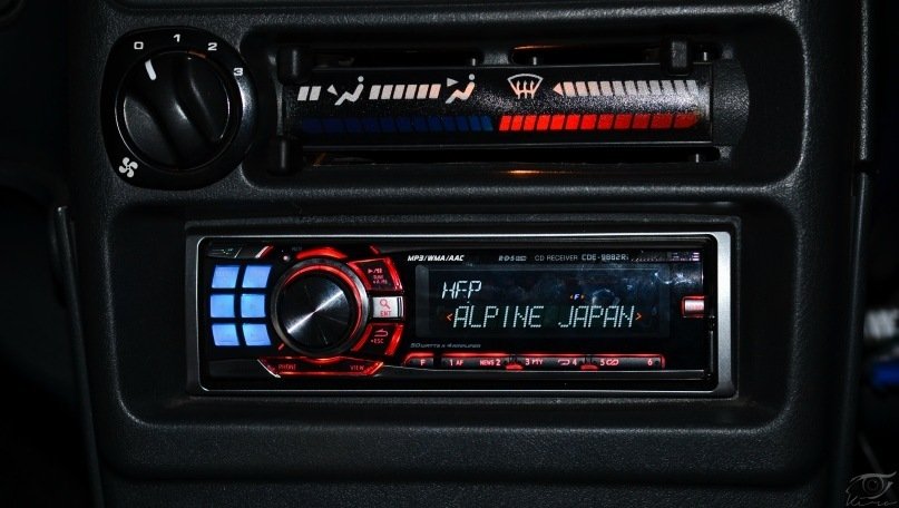 Описание характеристик автомобильной магнитолы Alpine (Алпайн) Описание характеристик автомобильной магнитолы Alpine (Алпайн)