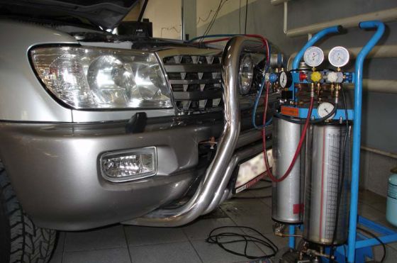 Оборудование для заправки и чистки автокондиционеров в условиях гаража