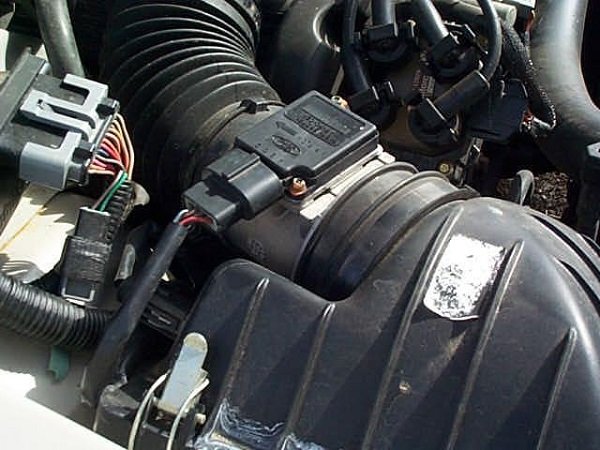 ДМРВ (датчик массового расхода воздуха): что это такое, как работает? ДМРВ (датчик массового расхода воздуха): что это такое, как работает?