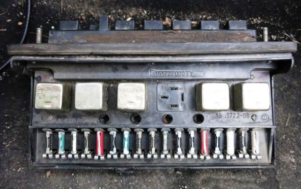 Подробное руководство по замене блока предохранителей автомобиля ВАЗ 2105