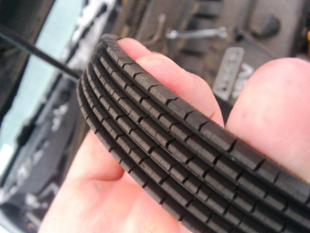 Практическое руководство по замене ремня генератора, признаки его износа