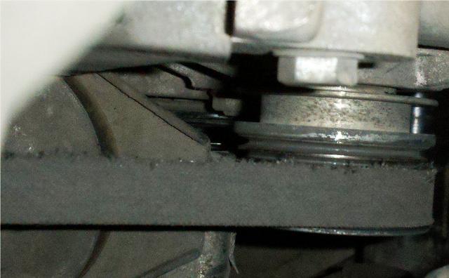 Полное руководство по замене ремня генератора на автомобиле ВАЗ 2110, видео процесса Полное руководство по замене ремня генератора на автомобиле ВАЗ 2110, видео процесса