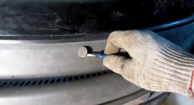 Как правильно произвести замену салонного фильтра на автомобиле ВАЗ 2112 самостоятельно