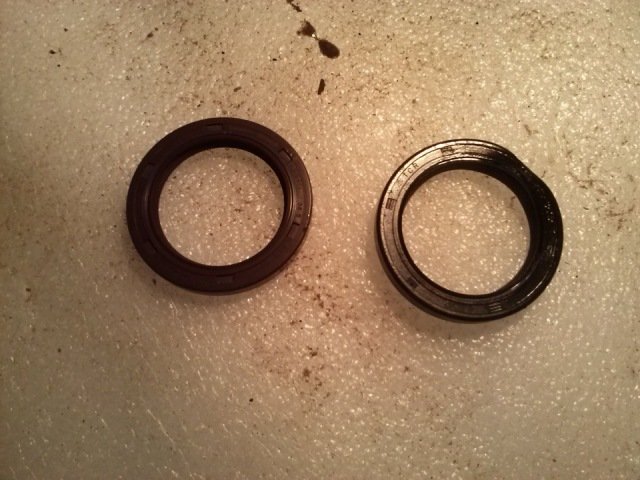 Пошаговая замена сальника коленвала на автомобиле ВАЗ 2106 своими руками