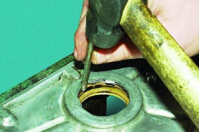 Самостоятельная замена переднего и заднего сальника коленвала на ВАЗ 2107