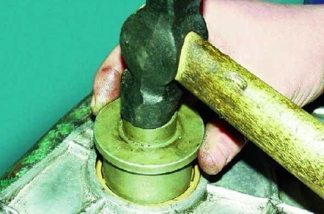 Самостоятельная замена переднего и заднего сальника коленвала на ВАЗ 2107