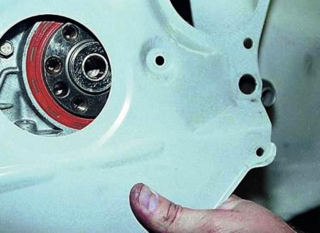 Самостоятельная замена переднего и заднего сальника коленвала на ВАЗ 2107