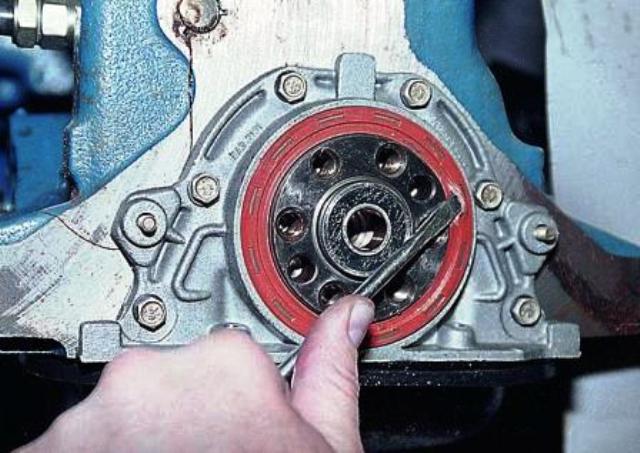 Самостоятельная замена переднего и заднего сальника коленвала на ВАЗ 2107