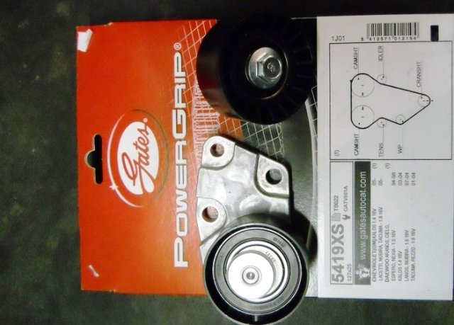 Ручная замена ремня ГРМ Chevrolet Lanos6 пошаговая инструкция с фото Ручная замена ремня ГРМ Chevrolet Lanos6 пошаговая инструкция с фото