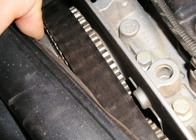 Замена ремня ГРМ Ford Focus 2 своими руками (видео): инструкции с фото