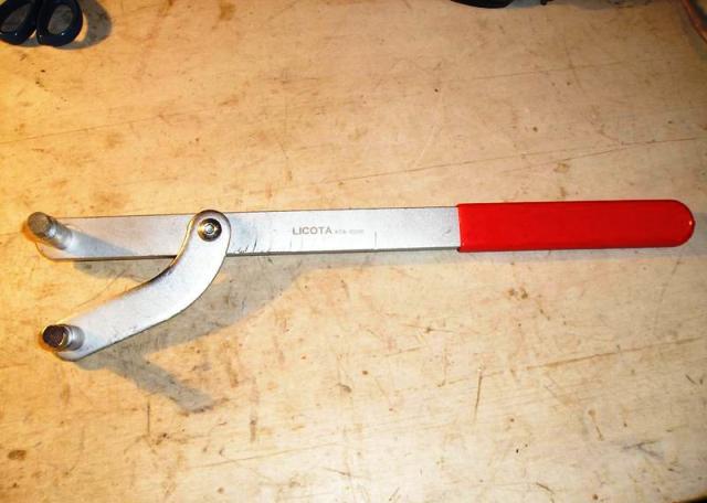 Замена ремня ГРМ Ford Focus 2 своими руками (видео): инструкции с фото