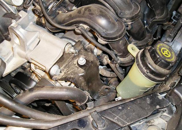 Замена ремня ГРМ Ford Focus 2 своими руками (видео): инструкции с фото