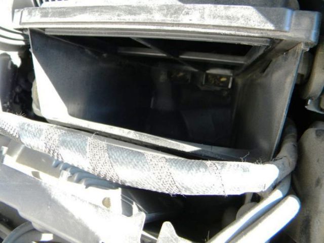 Замена воздушного фильтра Renault Megane 2: пошаговая инструкция с фото