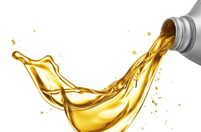 Cколько масла в двигателе должно быть: советы, фото- и видеообзор Cколько масла в двигателе должно быть: советы, фото- и видеообзор