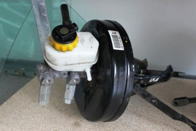 Cколько масла в двигателе должно быть: советы, фото- и видеообзор Cколько масла в двигателе должно быть: советы, фото- и видеообзор