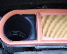 Замена воздушного фильтра на Peugeot 308: инструкции, фото и видео Замена воздушного фильтра на Peugeot 308: инструкции, фото и видео