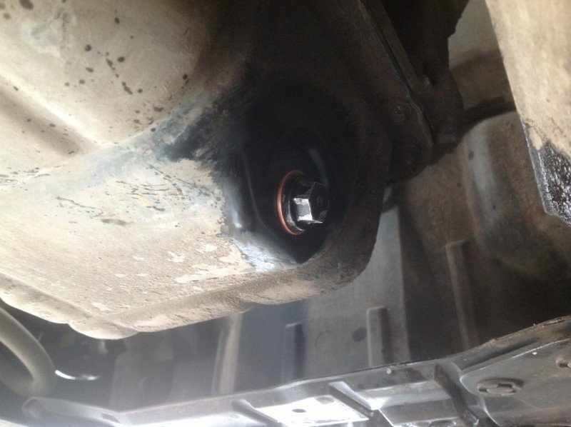 Замена масляного фильтра на Mitsubishi Lancer: пошаговая инструкция и фото Замена масляного фильтра на Mitsubishi Lancer: пошаговая инструкция и фото