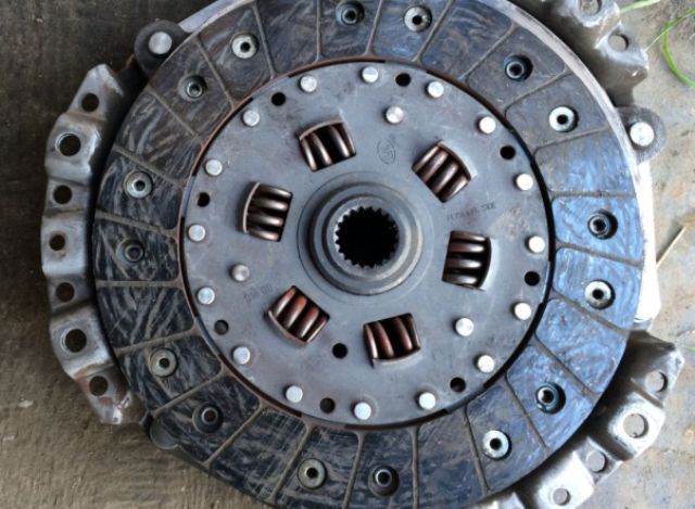 Как регулировать педали сцепления на авто ВАЗ 2107: инструкции и видео