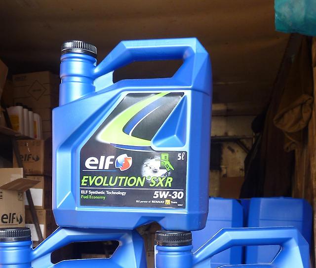Все о моторном масле марки Elf Evolution 900 SXR 5W-30: фото и видео