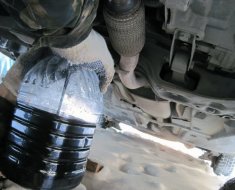 Как поменять масляный фильтр в Volkswagen Polo Sedan: пошаговая инструкция