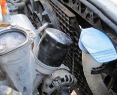 Как поменять масляный фильтр в Volkswagen Polo Sedan: пошаговая инструкция