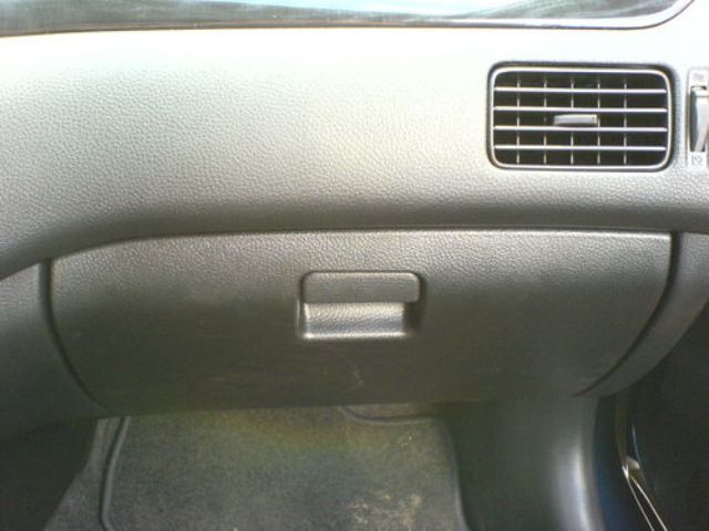 Проводим замену салонного фильтра на Mitsubishi Lancer 9 и 10: фото и видео Проводим замену салонного фильтра на Mitsubishi Lancer 9 и 10: фото и видео