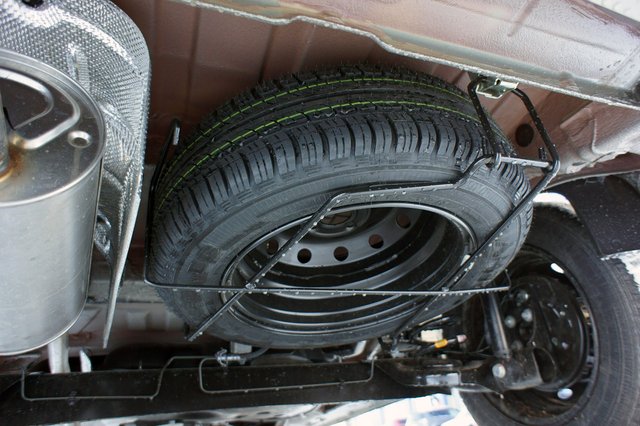 Честный обзор Lada Largus. Преимущества и недостатки французского родственника