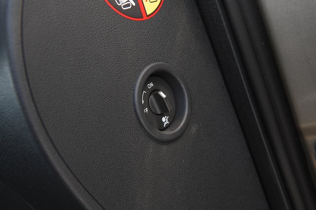 Честный обзор Lada Largus. Преимущества и недостатки французского родственника