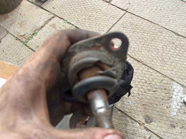 Замена шаровой опоры на Lada Largus Замена шаровой опоры на Lada Largus