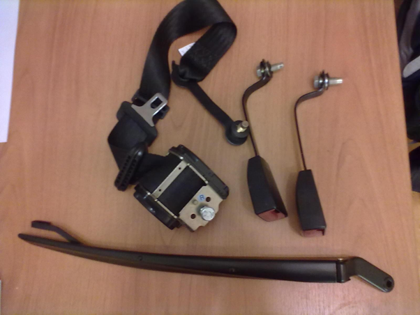 Как ремонтировать ремни безопасности автомобиля ВАЗ-2110 Как ремонтировать ремни безопасности автомобиля ВАЗ-2110