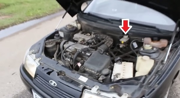 Самостоятельно меняем тормозную жидкость на ВАЗ 2110 Самостоятельно меняем тормозную жидкость на ВАЗ 2110