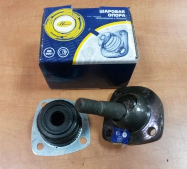 Как самостоятельно проверить и заменить шаровые опоры на ВАЗ 2107 Как самостоятельно проверить и заменить шаровые опоры на ВАЗ 2107