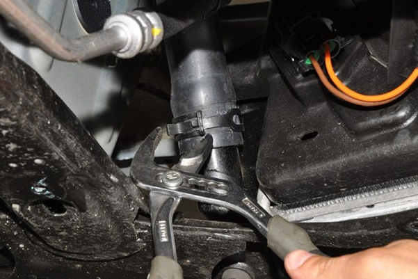 Как самостоятельно заменить антифриз на Лада Ларгус Как самостоятельно заменить антифриз на Лада Ларгус