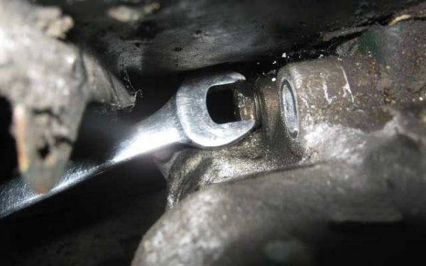 Изучаем и ремонтируем рулевой редуктор «Шестерки» Изучаем и ремонтируем рулевой редуктор «Шестерки»