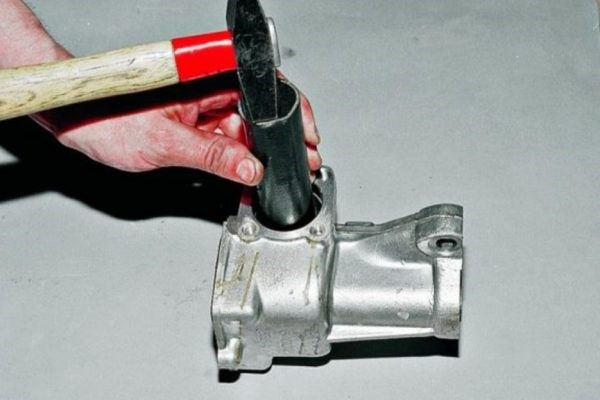 Изучаем и ремонтируем рулевой редуктор «Шестерки» Изучаем и ремонтируем рулевой редуктор «Шестерки»