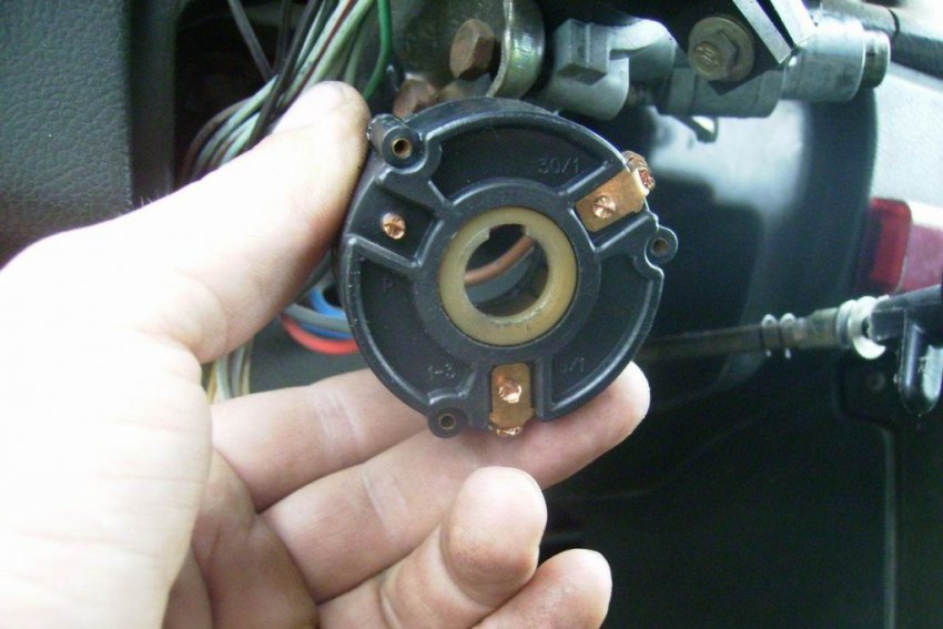 Руководство по снятию и замене замка зажигания на ВАЗ 2106 в домашних условиях