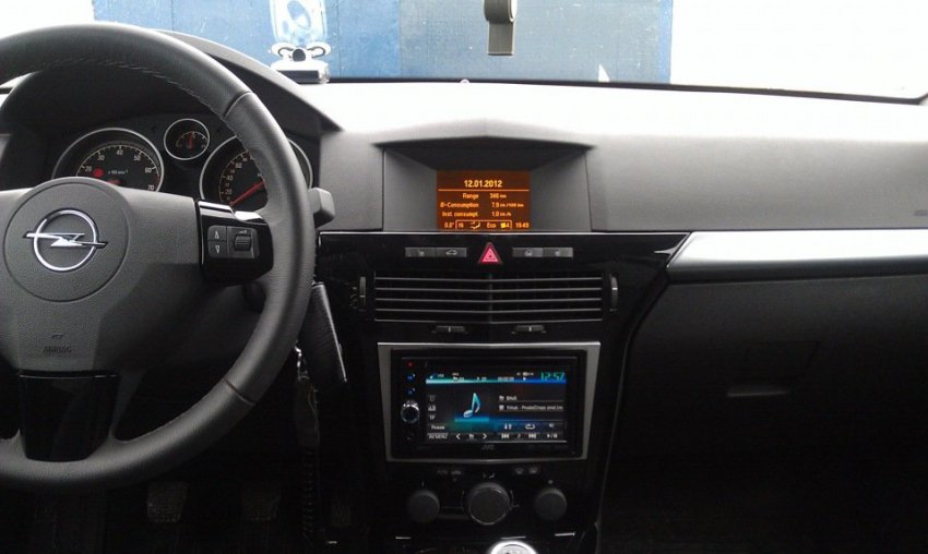 Штатная магнитола Opel Astra H и J: выбор, ремонт и установка головного устройства