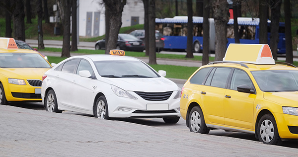 Выгодно ли работать в такси на своей машине: Яндекс.Такси, Uber, Gett и таксопарк Выгодно ли работать в такси на своей машине: Яндекс.Такси, Uber, Gett и таксопарк