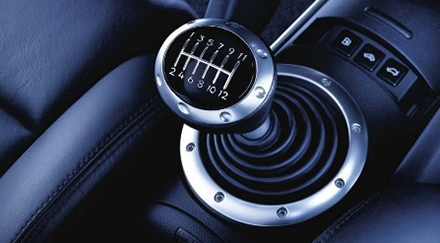 Переключение скоростей на механической коробке передач