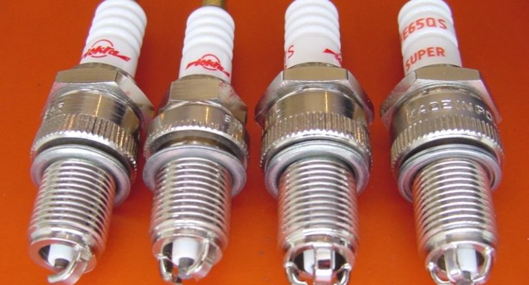 Свечи зажигания: подбор по автомобилю, какие детали лучше, как подобрать по марке, рейтинг и отзывы