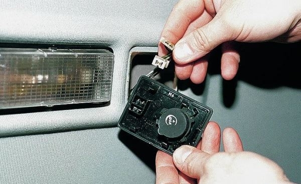 Схема и замена датчика температуры охлаждающей жидкости, включения вентилятора и ДТВС ВАЗ 2110