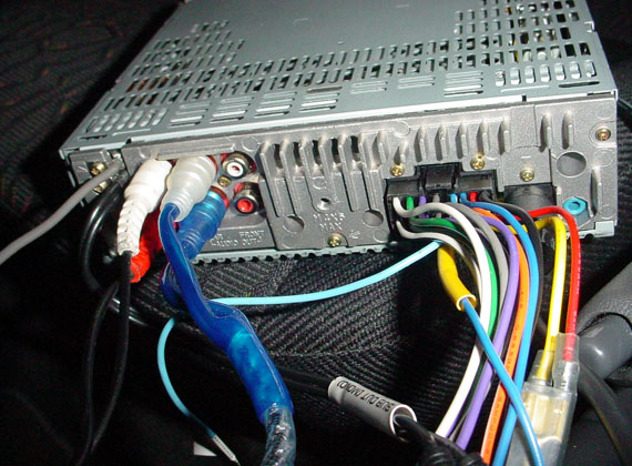 Как подключить магнитолу в машине: схема подключения, как подсоединить провода и запитать от сети Как подключить магнитолу в машине: схема подключения, как подсоединить провода и запитать от сети