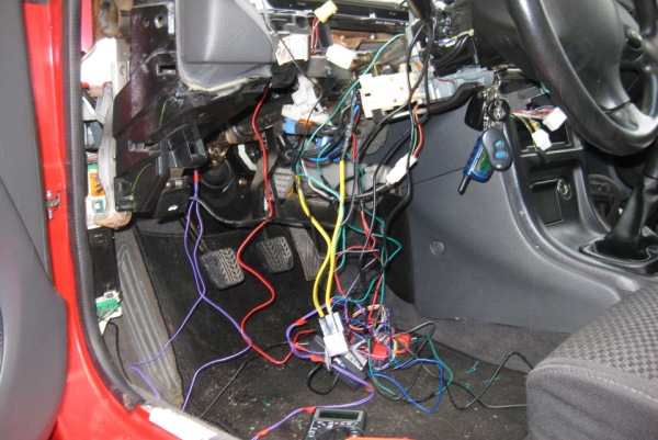 Описание сигнализации Centurion (Центурион): инструкция, как определить модель по брелку