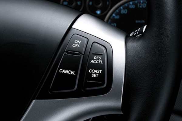 Что такое круиз-контроль в автомобиле: адаптивный и универсальный, как работает на механике и автомате